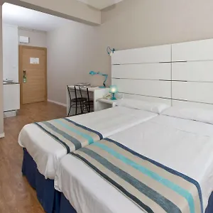 Aparthotel Estudios Aranzazu, Santander